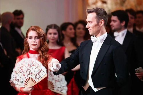 Dạ tiệc trưởng thành của giới rich kid Nga