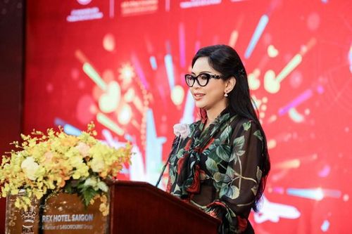 Mẹ rich kid Tiên Nguyễn chứng minh nhan sắc bị 'thời gian bỏ quên'