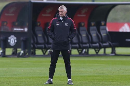 Man Utd kém cỏi, HLV Solskjaer vẫn quyết 'bám trụ' Old Trafford
