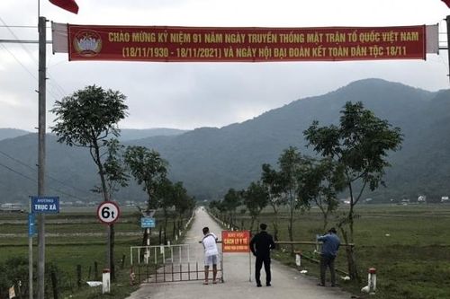 Nhiều ca test nhanh dương tính, Hà Tĩnh cách ly toàn bộ 1 xã tại Nghi Xuân