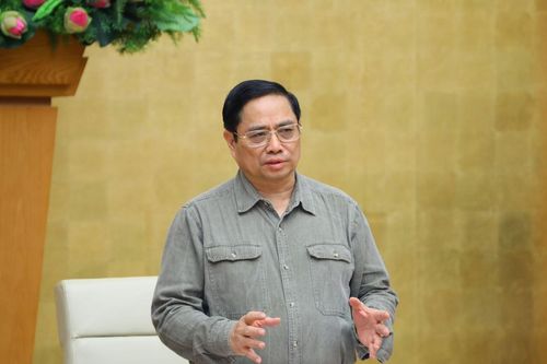 Phấn đấu hết năm 2021 có 100% người từ 18 tuổi trở lên được tiêm 2 mũi