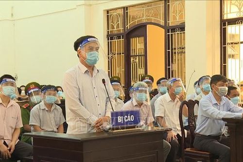 Xét xử nguyên Chủ tịch UBND thành phố Trà Vinh cùng đồng phạm
