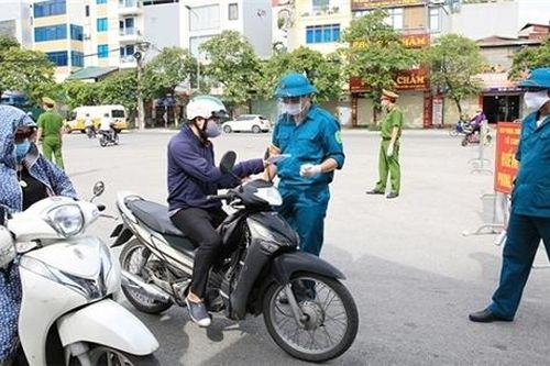 Hà Nội dừng việc tăng cường kiểm soát người đến từ tỉnh thành khác