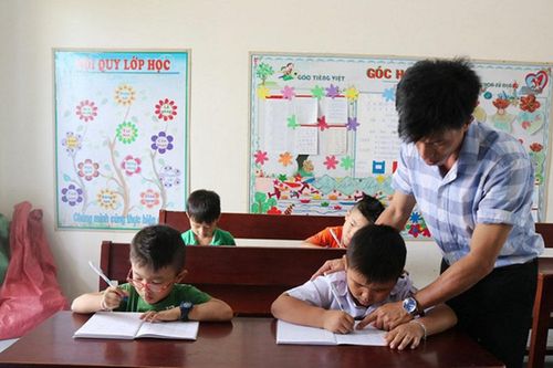 Gieo chữ nơi đầu sóng ngọn gió
