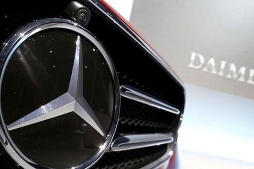 Hãng sản xuất ô tô Đức Daimler tự sản xuất động cơ điện, động cơ diesel, động cơ điện