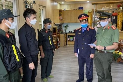 Vụ tham ô tại Cảng hàng không Phú Bài: Bắt thêm 2 giám đốc công ty taxi