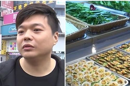 Thanh niên Trung Quốc ăn chân giò heo, tôm hết cả khay bị chủ nhà hàng buffet cấm cửa, cư dân mạng tranh cãi