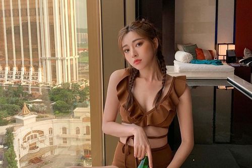 Blogger Đài Loan có phong cách gợi cảm