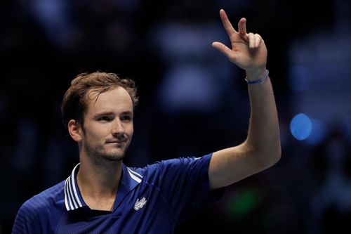 Medvedev vào chung kết ATP Finals