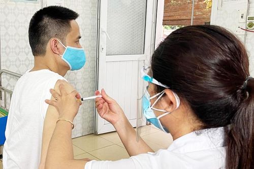 Hà Nội thêm 217 ca nhiễm Covid-19, trong đó 106 ca cộng đồng