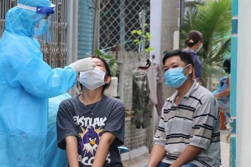 Hà Tĩnh có nhiều ca mắc mới là học sinh, Trà Vinh thí điểm điều trị F0 tại nhà