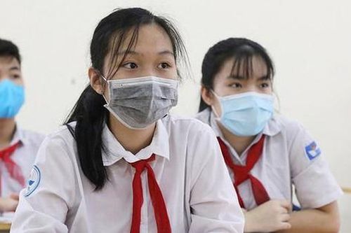 Hà Nội: Sớm cho học sinh lớp 12 đến trường, không chờ tiêm vắc xin