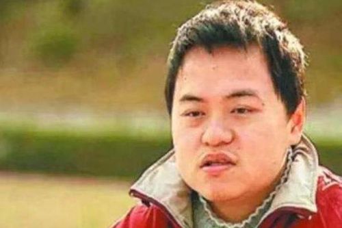 Thần đồng 13 tuổi vào đại học qua đời ở tuổi 38 vì bạo bệnh