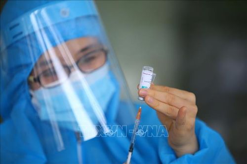 Các địa phương rút ngắn khoảng cách giữa hai mũi tiêm vaccine AstraZeneca