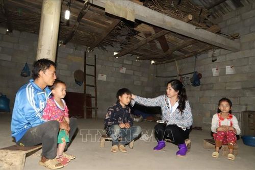Những 'bông hoa' góp tuổi xuân cho giáo dục vùng cao