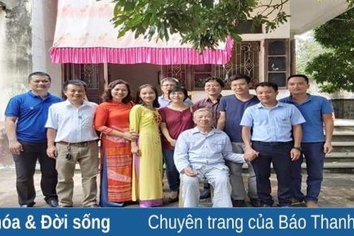 Một người 'chèo đò' đáng kính