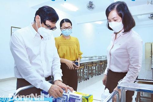 Chuẩn bị cho ngày mở cửa lại trường học