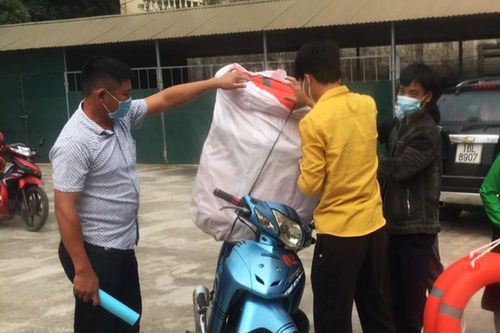 Cấp hơn 1.700 áo phao và phao cứu sinh phục vụ ứng phó thiên tai và tìm kiếm cứu nạn