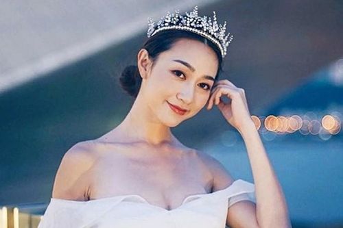 Hoa hậu thất nghiệp