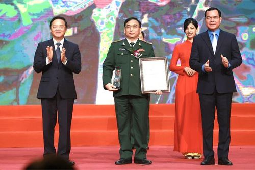 Vượt qua gian khó, thầm lặng hi sinh vì bình yên nơi biên giới
