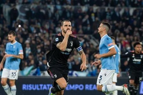 Juventus đánh bại HLV cũ Sarri với cú đúp phạt đền