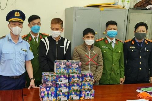 Nghệ An bắt loạt vụ mua bán pháo lậu, thuốc nổ quy mô lớn