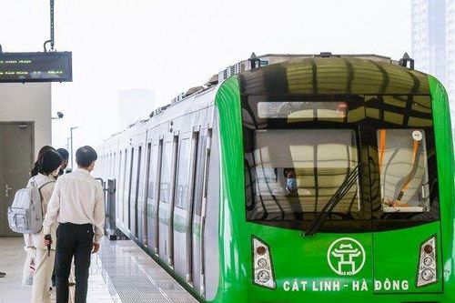 Ngày đầu thu phí tuyến đường sắt Cát Linh - Hà Đông