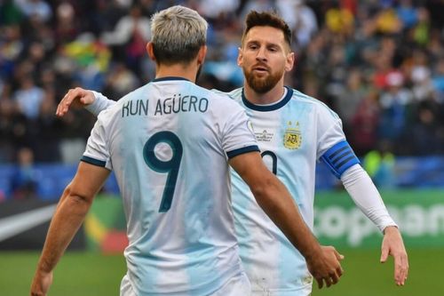 Bạn thân Messi giải nghệ vì bệnh tim ở tuổi 33