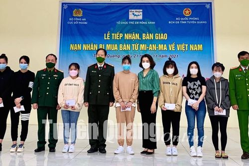 Tiếp nhận, bàn giao 14 nạn nhân bị mua bán sang Myanmar về Việt Nam