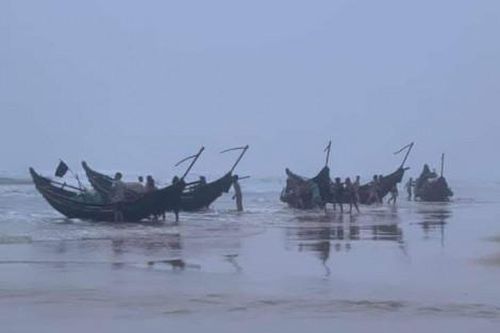Kinh tế Kinh tế Nguy cơ mất an toàn trong đánh bắt mùa biển động
