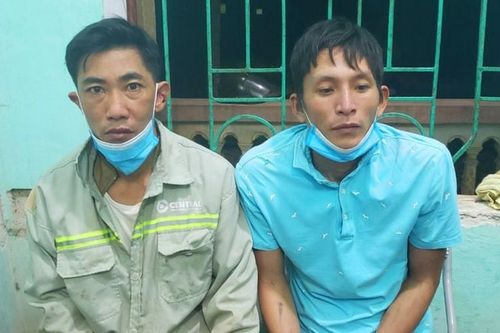 Công an đánh kẻng vây bắt 2 kẻ trộm chó