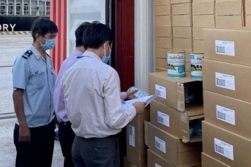 Hơn 22.000 hộp sữa kiều bào Australia gửi hỗ trợ trẻ em ở TP Hồ Chí Minh đã được thông quan