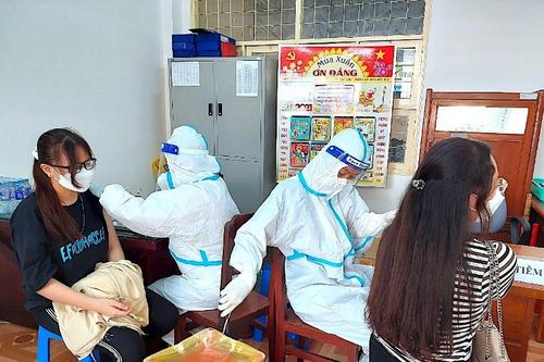 Cà Mau cần 234 nghìn liều vaccine mũi 2 cho người từ 12 tuổi