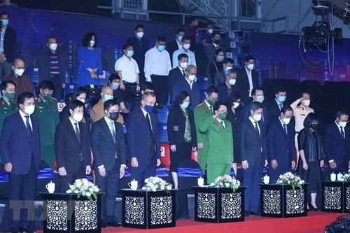 Phó Thủ tướng Phạm Bình Minh: Hãy cùng nhau tạo lập một môi trường giao thông thực sự an toàn, thân thiện
