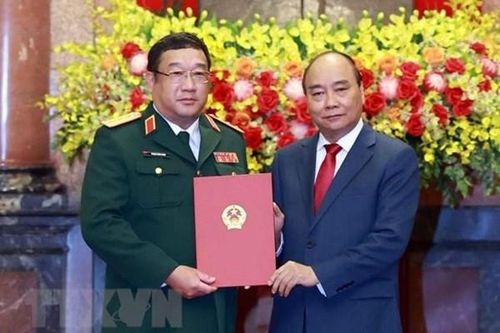 Thăng quân hàm Thượng tướng cho Thứ trưởng Bộ Quốc phòng Phạm Hoài Nam