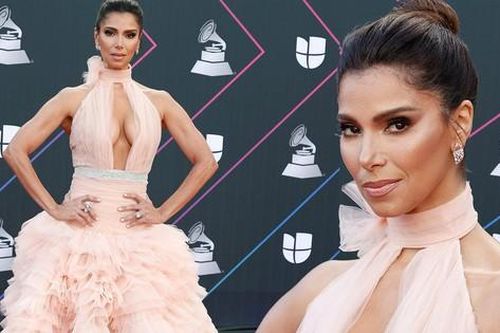 Hoa hậu Roselyn Sanchez 'thả rông' vòng một căng đầy trên thảm đỏ