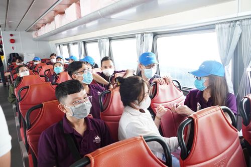 TP Hồ Chí Minh: 'Vùng xanh' không phải giãn cách trên phương tiện vận tải hành khách công cộng