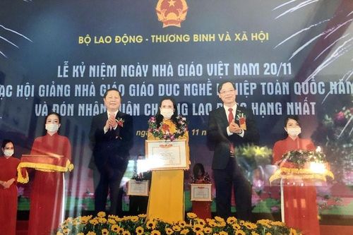 4 nhà giáo Lào Cai đoạt giải tại Hội giảng Nhà giáo giáo dục nghề nghiệp toàn quốc năm 2021