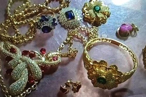 Rủ nhau đột nhập 'bật két' trộm hơn 500 triệu đồng