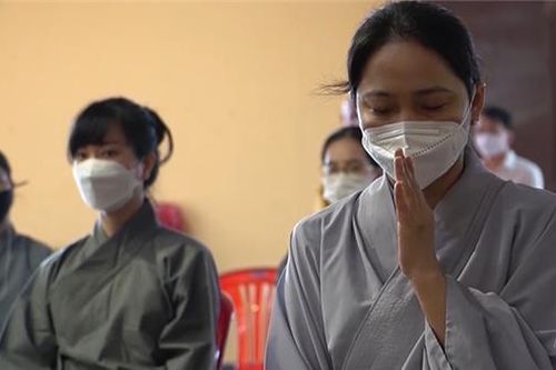 Đêm hoa đăng đặc biệt