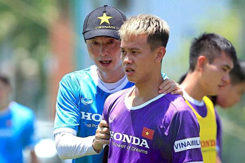 U23 Việt Nam chia tay 2 HLV Hàn Quốc