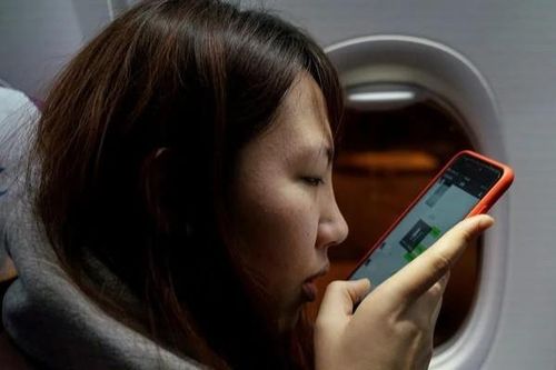Mua 'hộp mù hẹn hò' để kết bạn ngẫu nhiên ở Trung Quốc