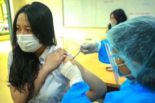 Hà Nội: Hơn 33.000 trẻ em được tiêm vaccine Covid-19