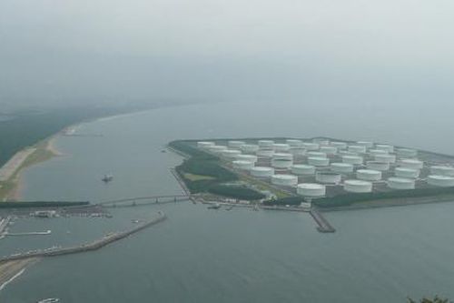 Nhật Bản giải phóng kho dầu dự trữ chiến lược để hạ nhiệt thị trường, bất chấp vi hiến?