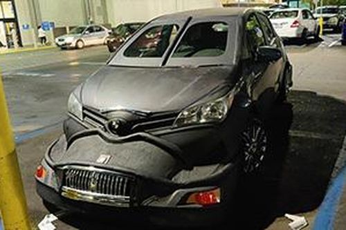 Toyota Yaris độ body phong cách kỳ dị, ai thấy cũng phì cười