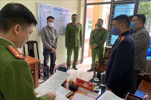 Khởi tố vụ án, bắt tạm giam 3 bị can khai thác trên 4.000 tấn khoáng sản trái phép