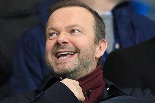 Ed Woodward có thể rời Man United muộn hơn dự kiến