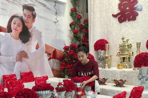 Vân Trang 'mắng yêu' ông xã trong ngày đặc biệt