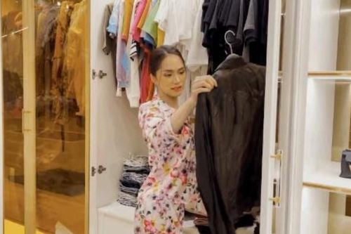 Hương Giang hé lộ một góc phòng thay đồ cực xịn, riêng hàng hiệu phải 2 tầng lầu mới chứa đủ