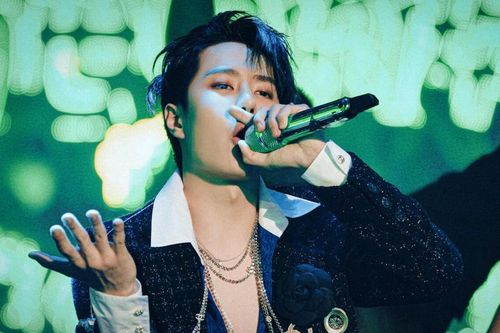 Concert của YH concert: Thiết kế mở màn của Vương Nhất Bác bị nghi ngờ có liên quan đến Tiêu Chiến?